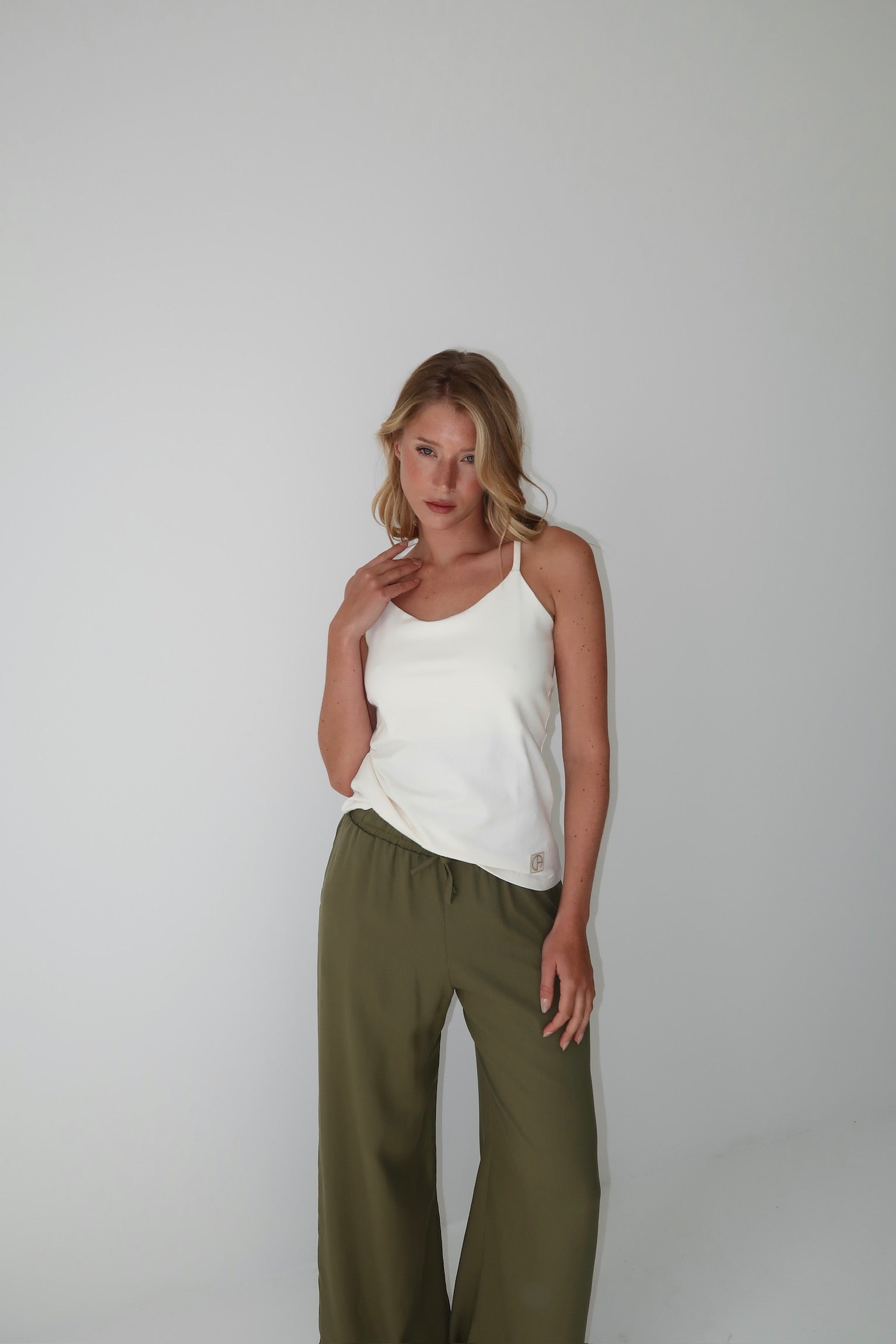 MUSCULOSA CLASICA CALA OFF WHITE