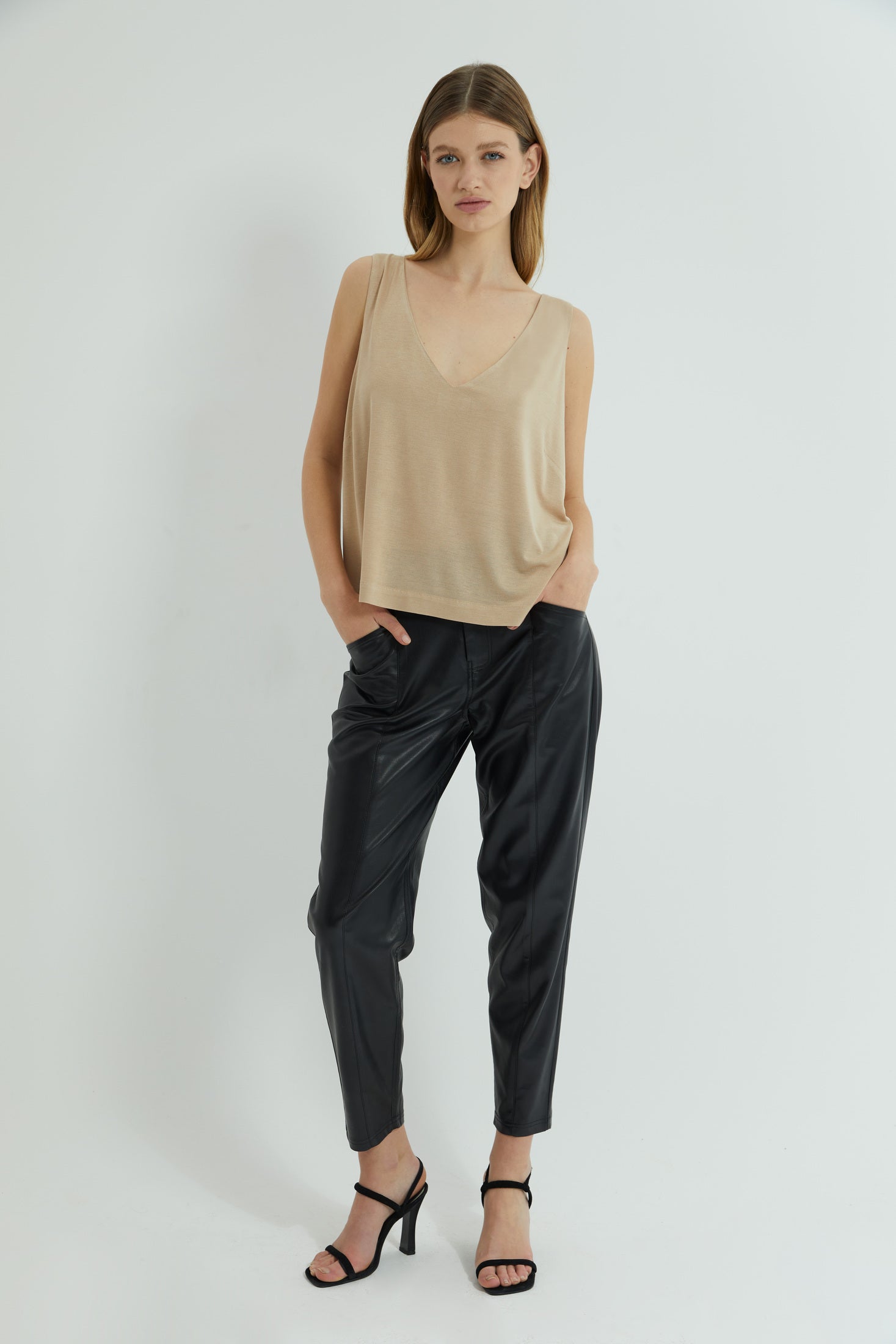MUSCULOSA LEGER CAMEL