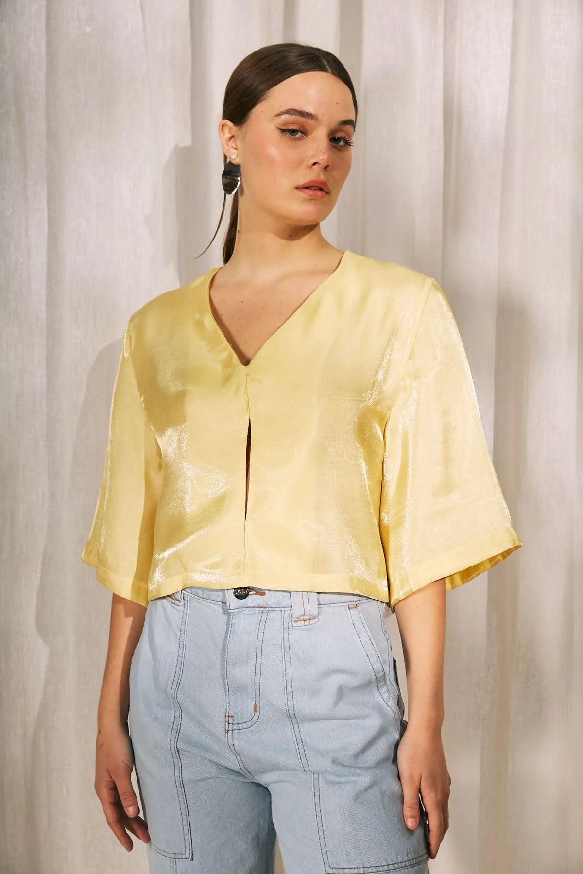TOP LYRA AMARILLO
