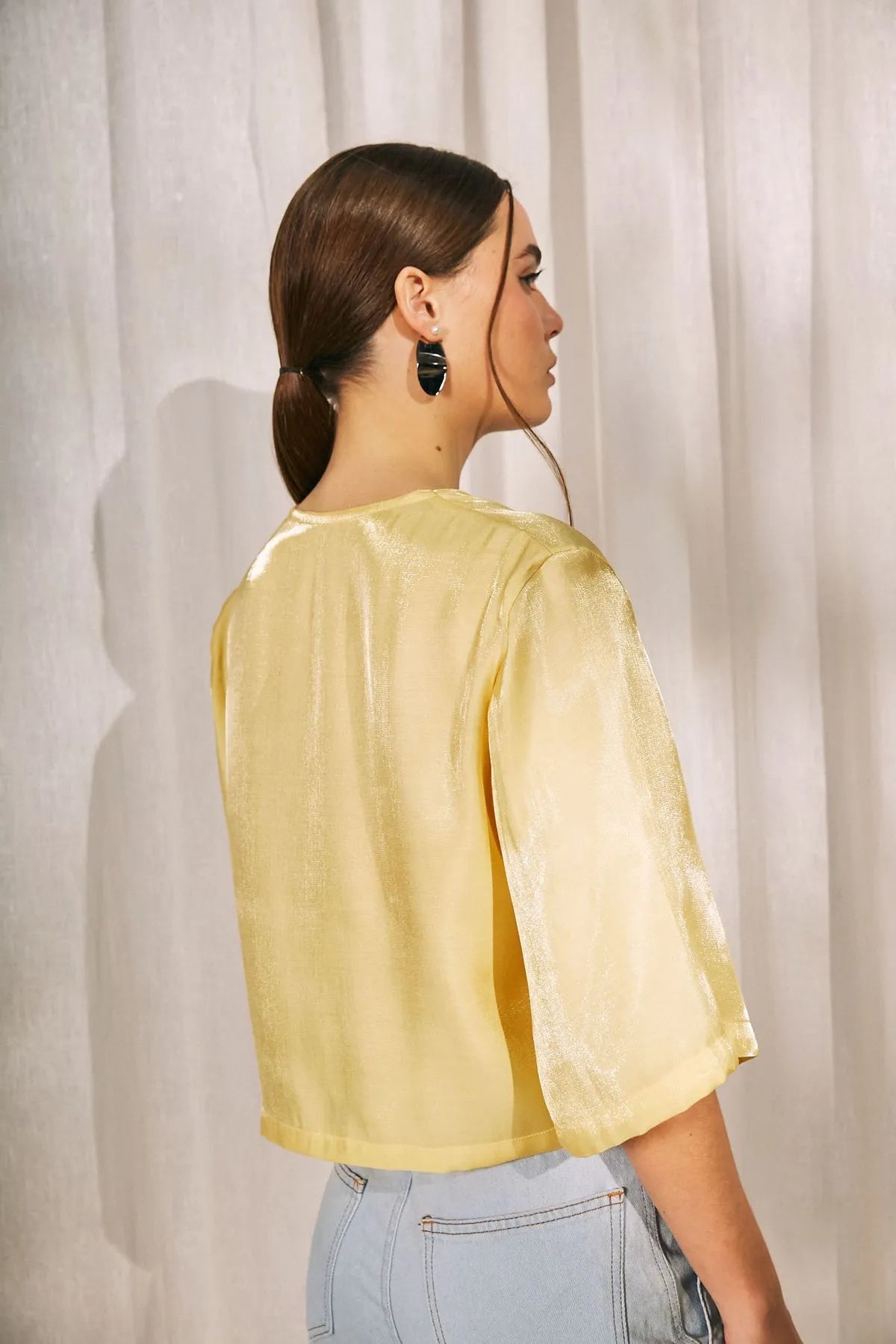 TOP LYRA AMARILLO