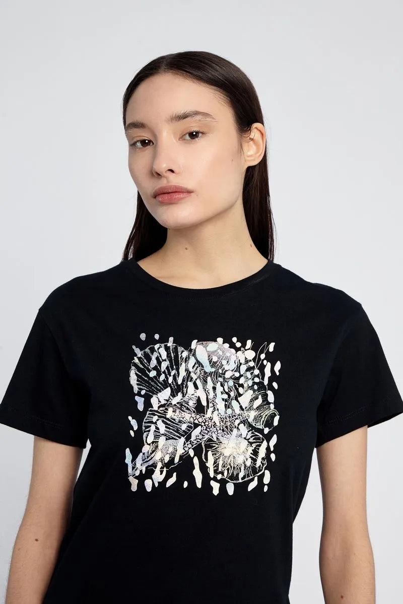 REMERA FOIL MILOS NEGRO