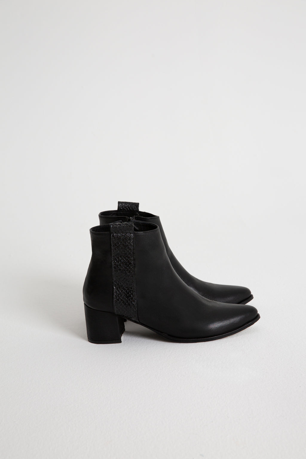 BOTA HELEN NEGRO
