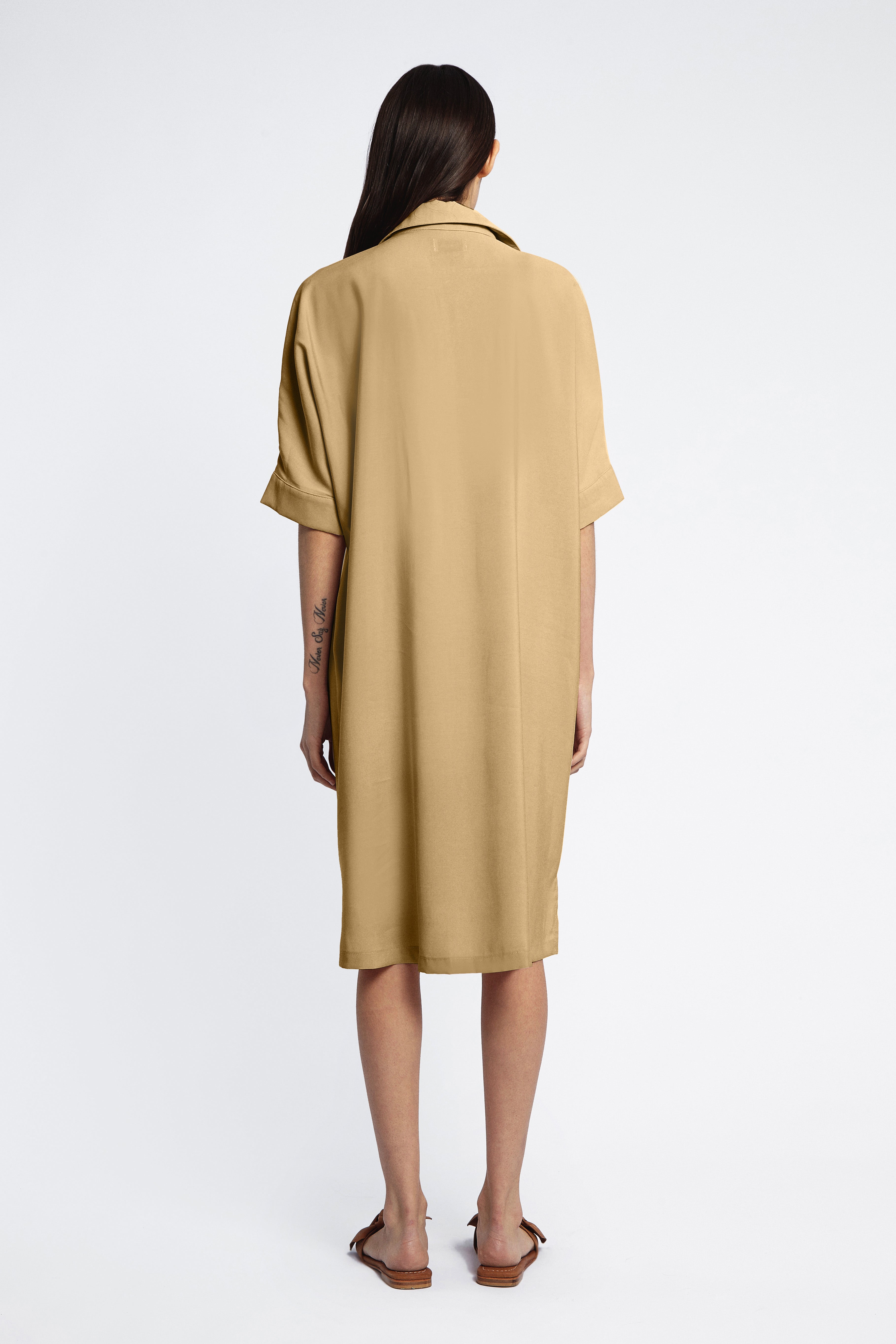 VESTIDO KATHRYN CAMEL