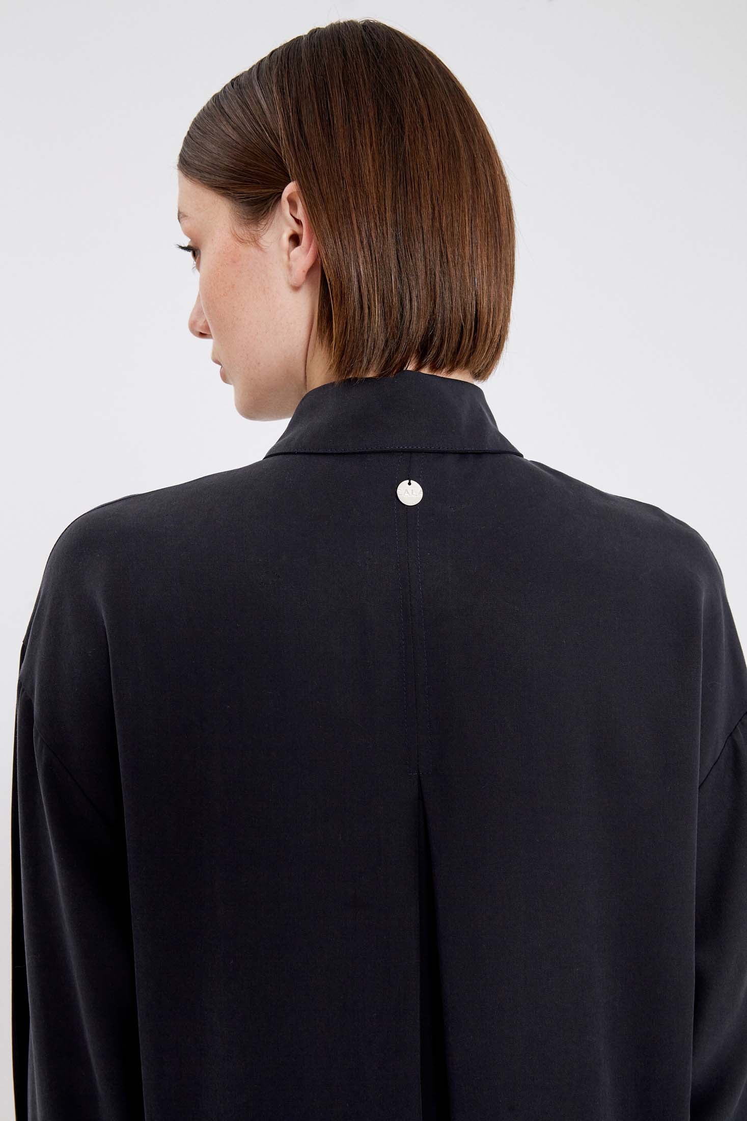 CAMISA LIPA NEGRA