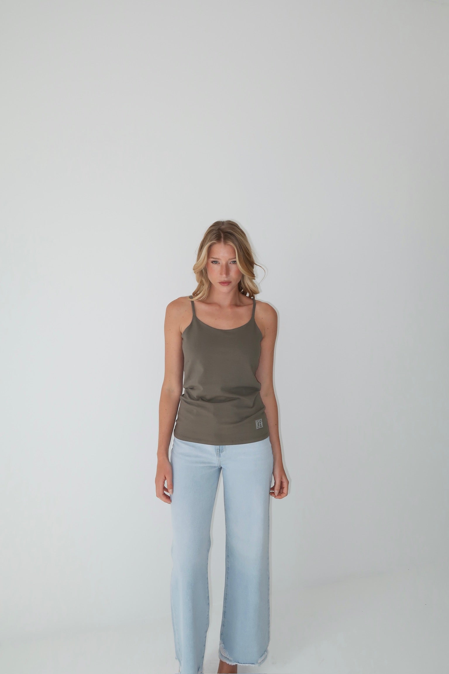 MUSCULOSA CLASICA VERDE