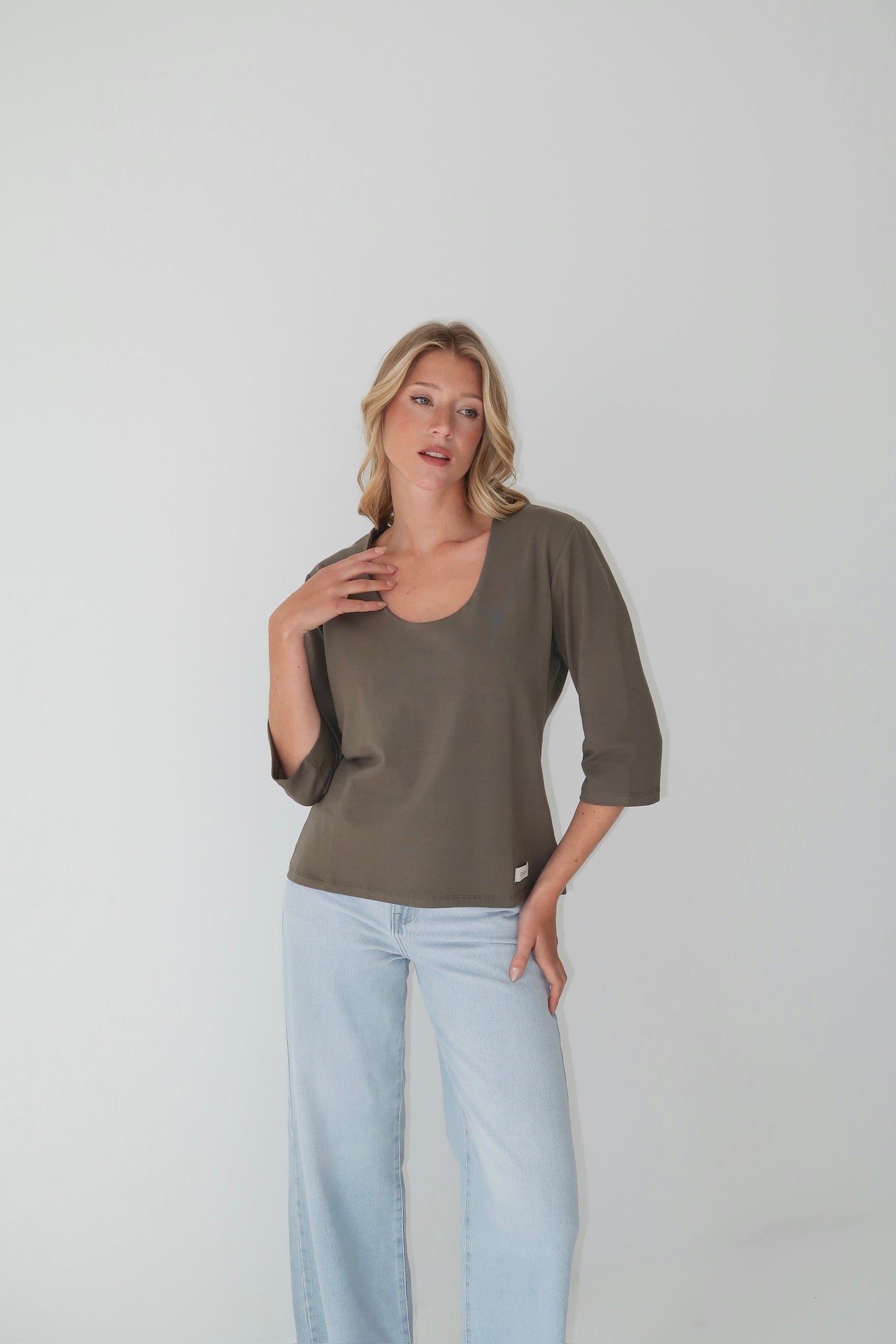 REMERA CLASICA 3/4