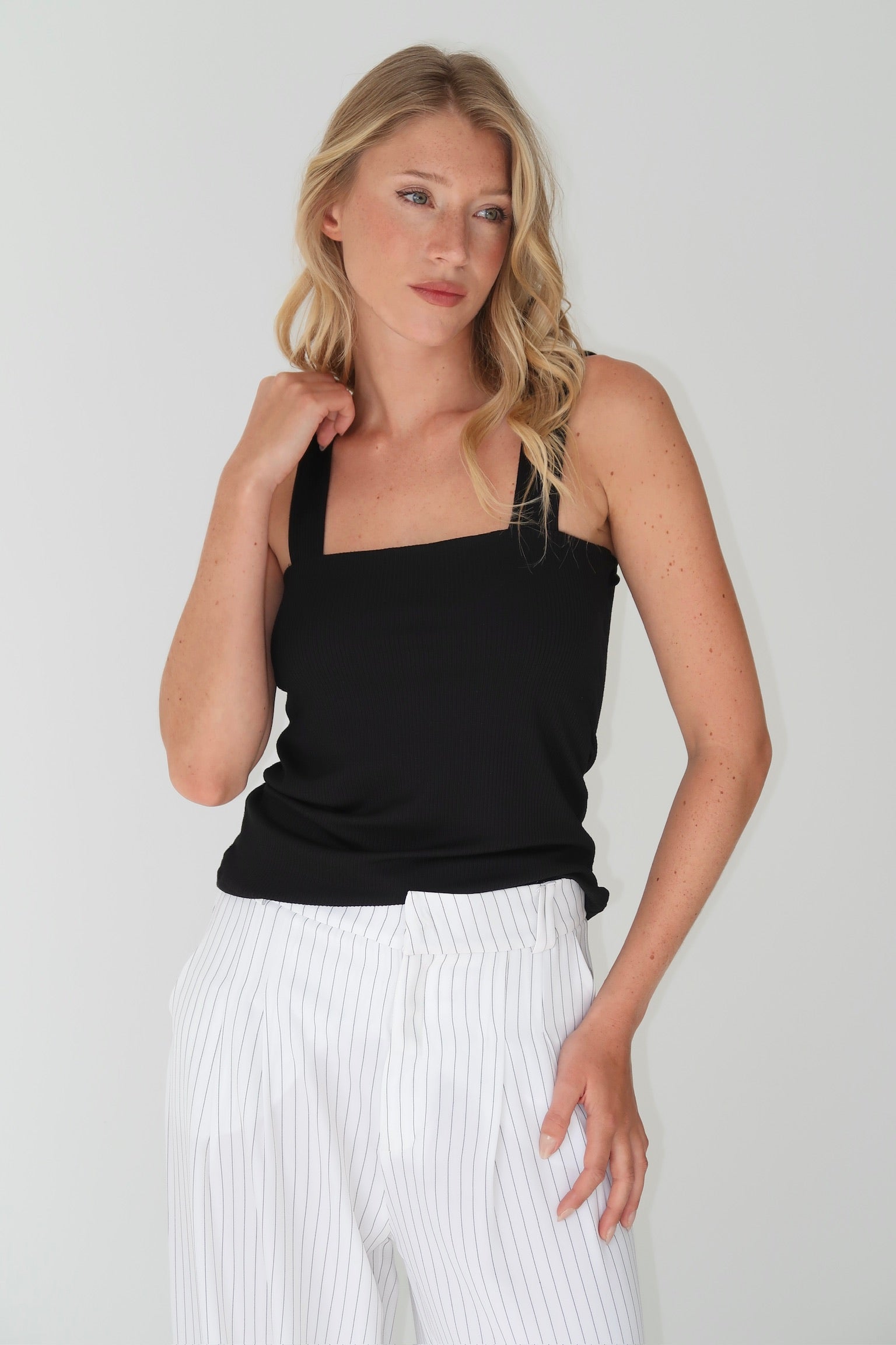 TOP JANUS NEGRO