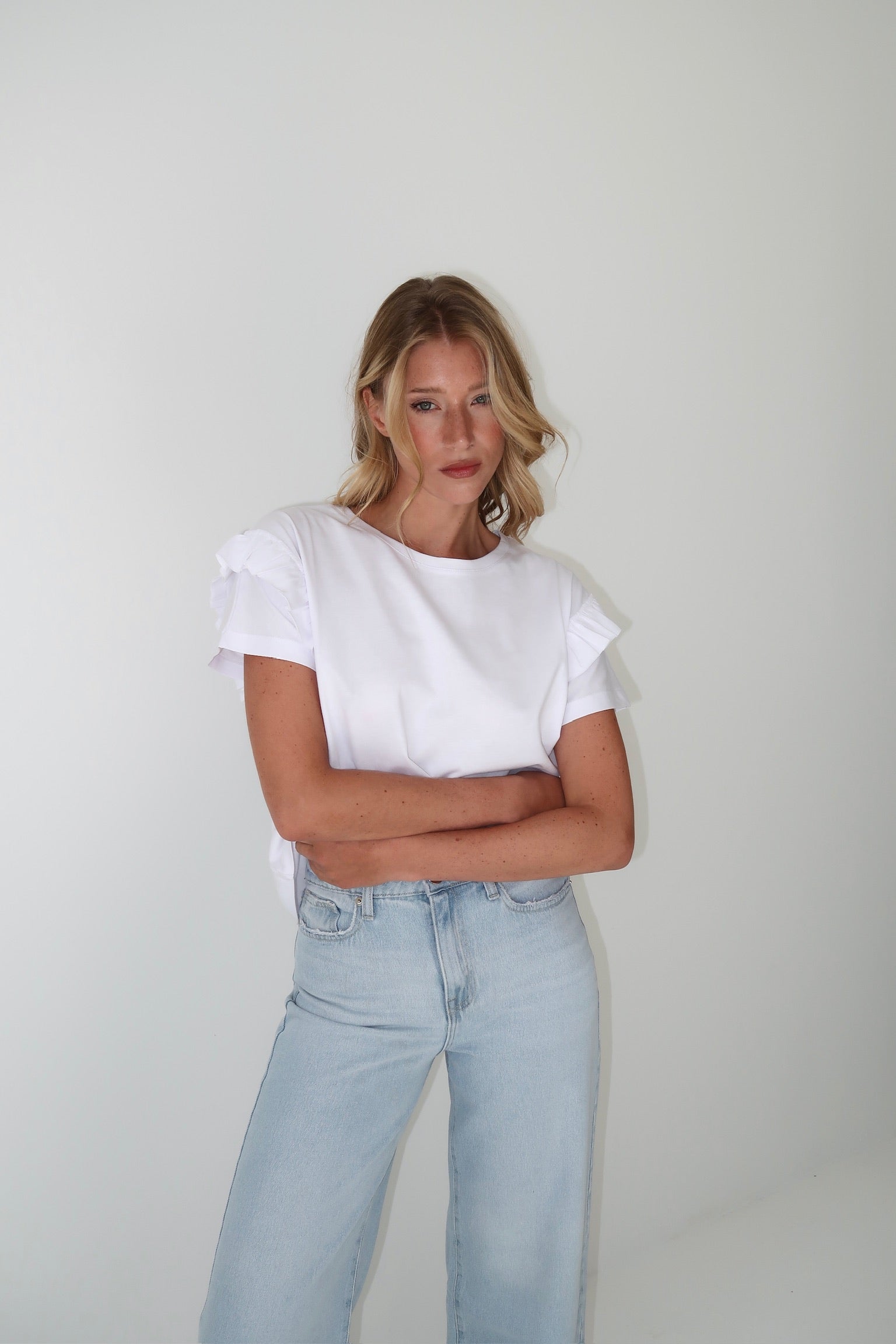 REMERA JUNO OFF WHITE