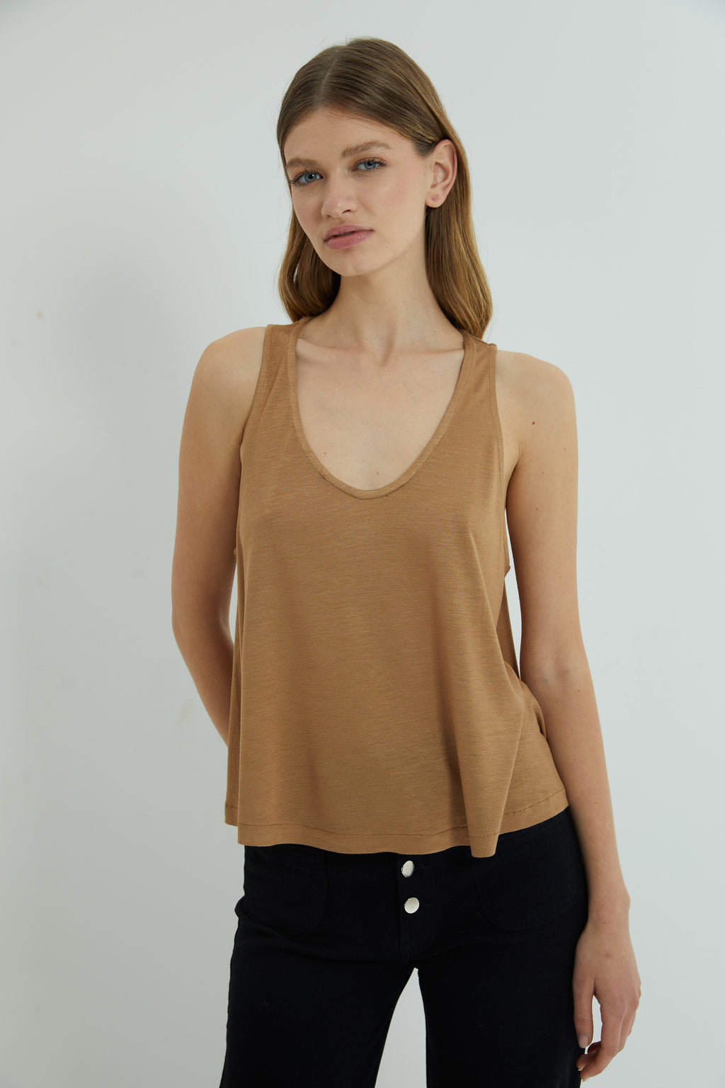 MUSCULOSA CHAGALL CAMEL