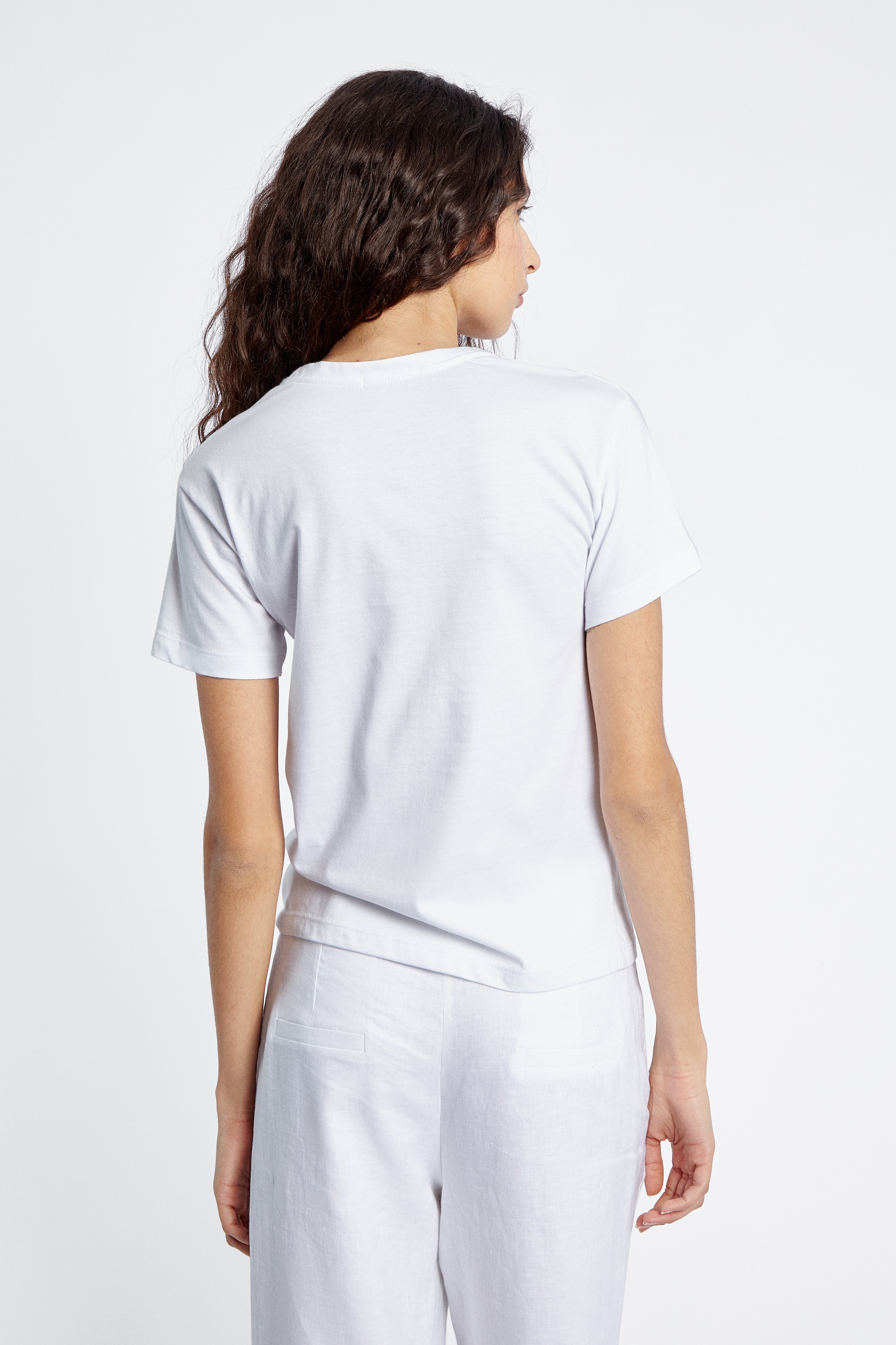 REMERA FOIL MILOS BLANCA